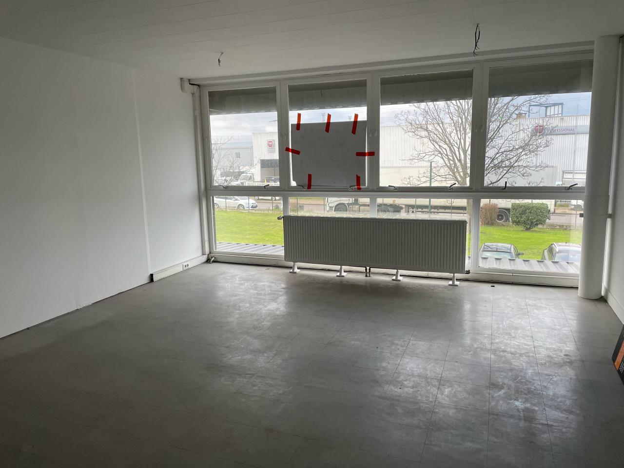 Local d'activité Saint-Étienne-du-Rouvray 1208m² Location local d'activité Saint-Étienne-du-Rouvray Seine-Maritime OLACT2428564 4